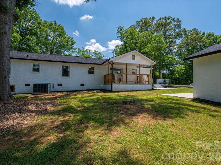 220 Lackey Street, Kings Mountain, NC 28086.  MLS# CAR4393044, YatesRealty ID 30108. 