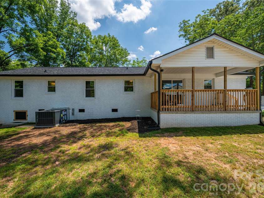 220 Lackey Street, Kings Mountain, NC 28086.  MLS# CAR4393044, YatesRealty ID 30108. 
