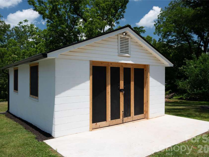 220 Lackey Street, Kings Mountain, NC 28086.  MLS# CAR4393044, YatesRealty ID 30108. 