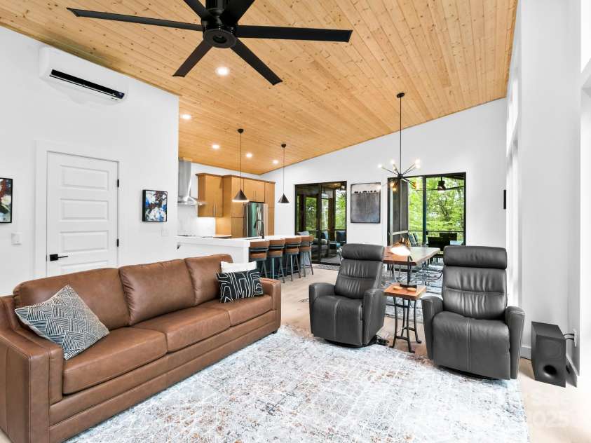 88 Candyland Court, Candler, NC 28715.  MLS# CAR4285213, YatesRealty ID 30108. Living room