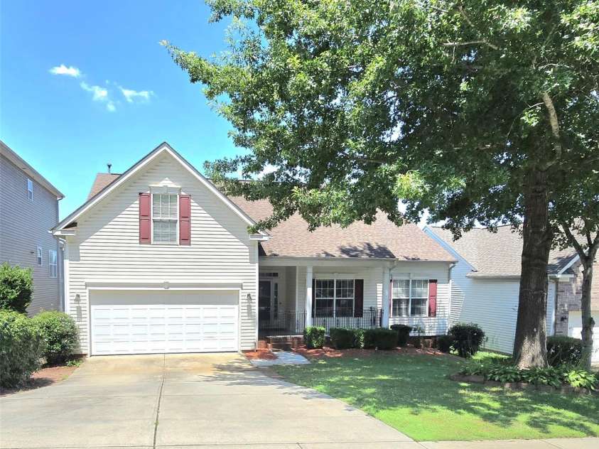 2226 Elendil Lane, Charlotte, NC 28269.  MLS# CAR4264018, YatesRealty ID 30109. Front