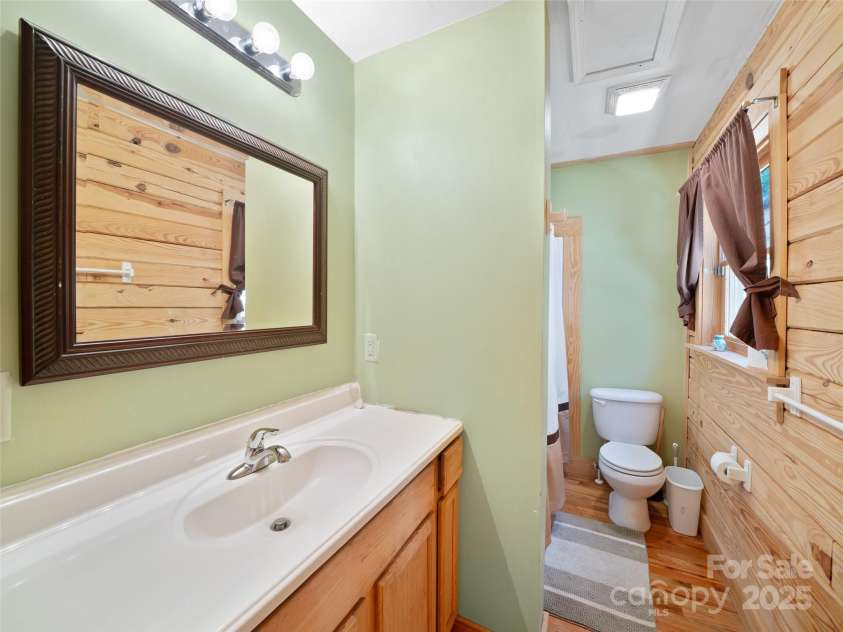 91 Golden Trout Drive, Spruce Pine, NC 28777.  MLS# CAR4238725, YatesRealty ID 3011. 