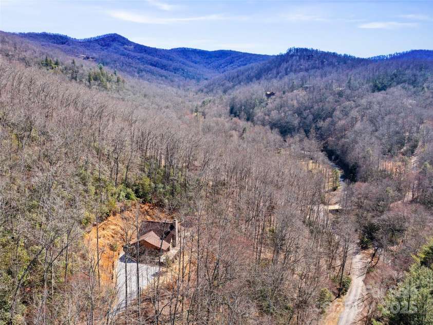 91 Golden Trout Drive, Spruce Pine, NC 28777.  MLS# CAR4238725, YatesRealty ID 3011. 