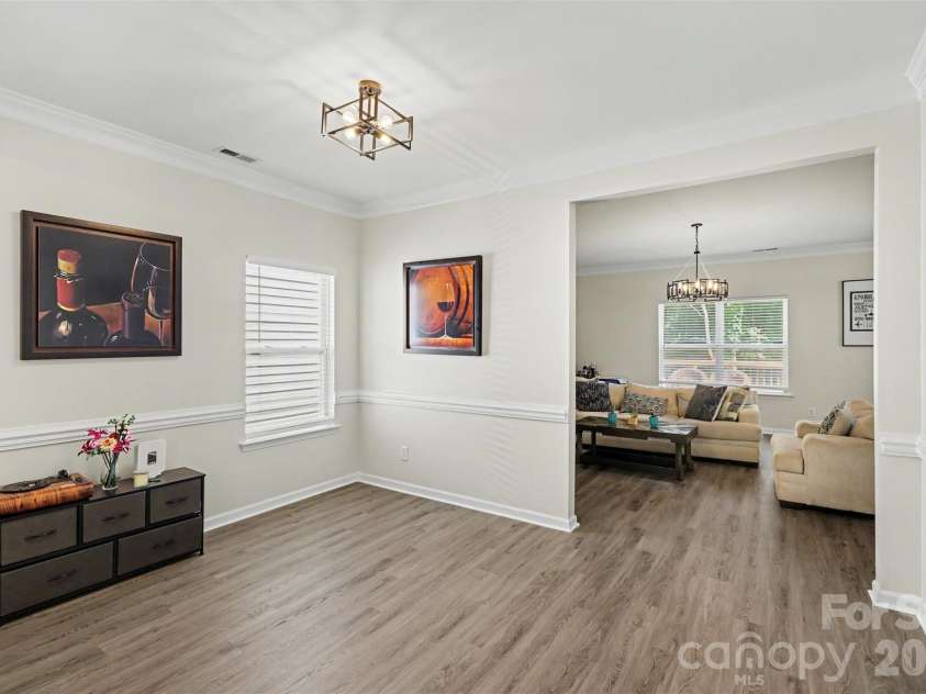 6908 Centerline Drive, Charlotte, NC 28278.  MLS# CAR4393211, YatesRealty ID 30113. 