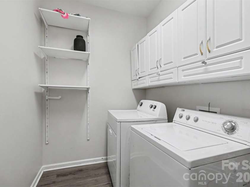 6908 Centerline Drive, Charlotte, NC 28278.  MLS# CAR4393211, YatesRealty ID 30113. 