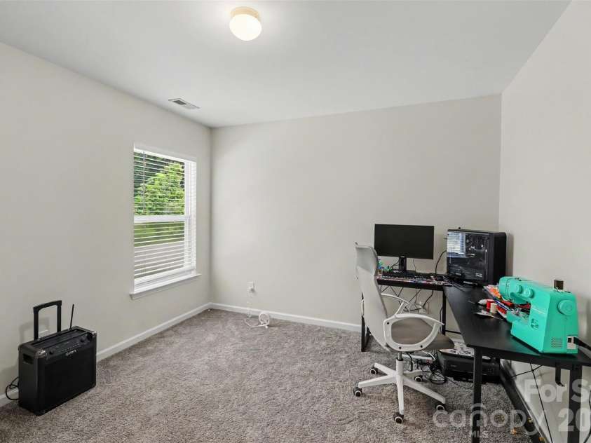 6908 Centerline Drive, Charlotte, NC 28278.  MLS# CAR4393211, YatesRealty ID 30113. 