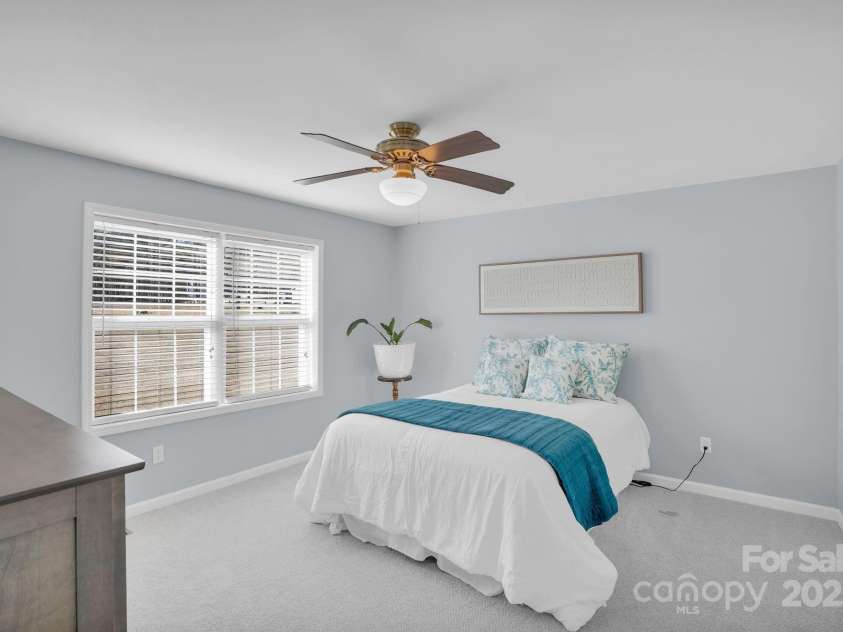 10425 Idlewild Road, Matthews, NC 28105.  MLS# CAR4324842, YatesRealty ID 30115. 