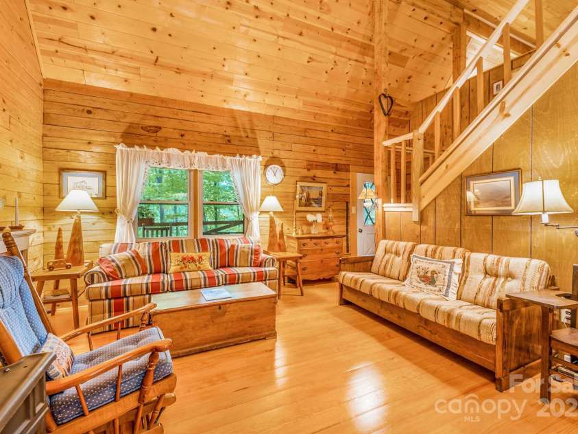 51 Spruce Street, Maggie Valley, NC 28751.  MLS# CAR4286275, YatesRealty ID 30116. 
