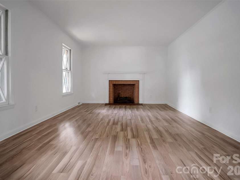 327 Arlington Street, Forest City, NC 28043.  MLS# CAR4391640, YatesRealty ID 30117. 