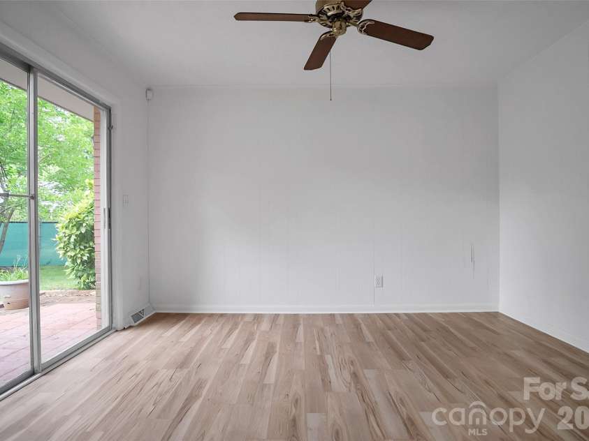 327 Arlington Street, Forest City, NC 28043.  MLS# CAR4391640, YatesRealty ID 30117. 