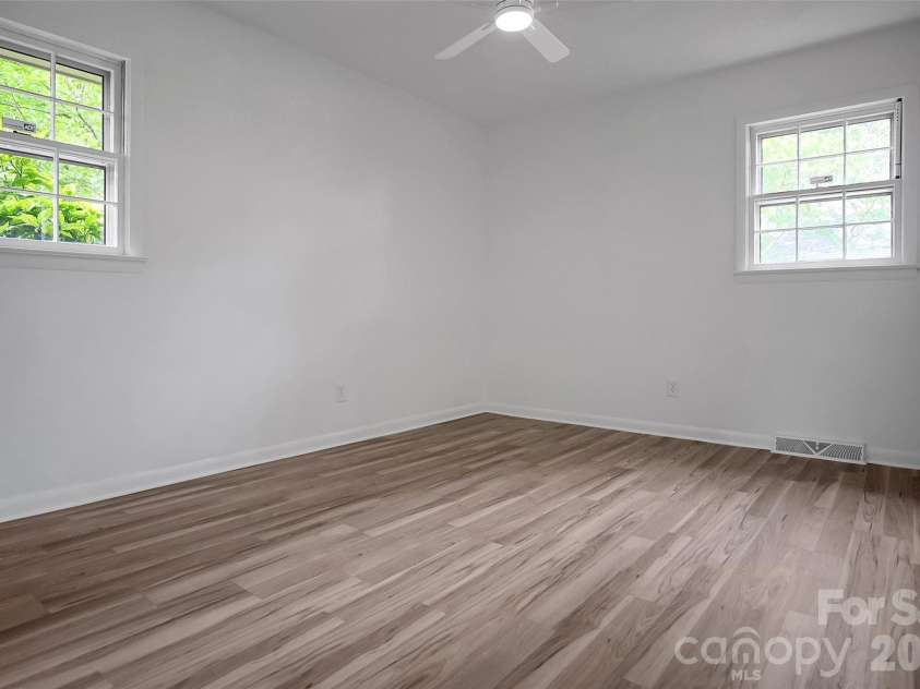327 Arlington Street, Forest City, NC 28043.  MLS# CAR4391640, YatesRealty ID 30117. 