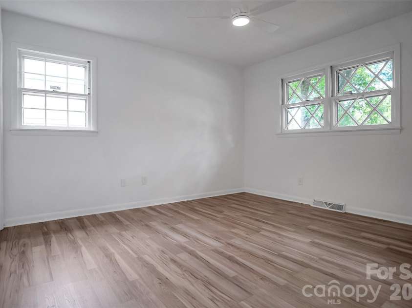 327 Arlington Street, Forest City, NC 28043.  MLS# CAR4391640, YatesRealty ID 30117. 