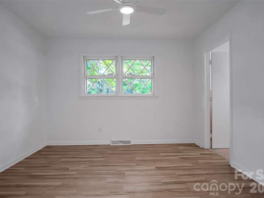 327 Arlington Street, Forest City, NC 28043.  MLS# CAR4391640, YatesRealty ID 30117. 