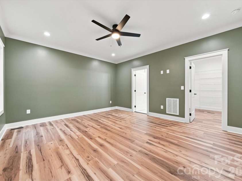 2578 Polo Lane, Maiden, NC 28650.  MLS# CAR4393330, YatesRealty ID 30118. 