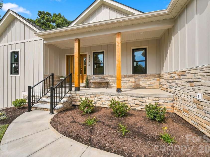 2578 Polo Lane, Maiden, NC 28650.  MLS# CAR4393330, YatesRealty ID 30118. 
