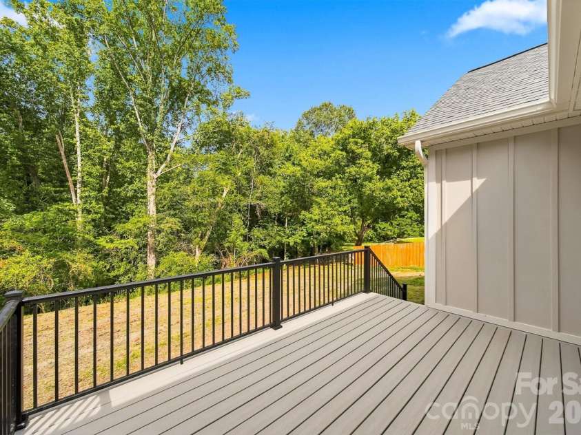 2578 Polo Lane, Maiden, NC 28650.  MLS# CAR4393330, YatesRealty ID 30118. 
