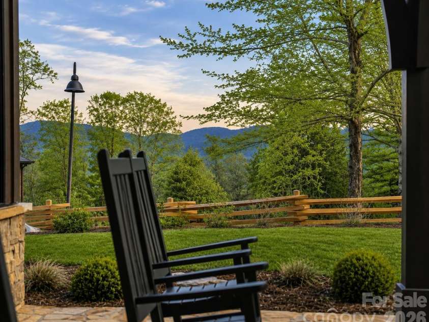 120 Boulder Creek Way, Asheville, NC 28805.  MLS# CAR4356297, YatesRealty ID 30119. Southern sky