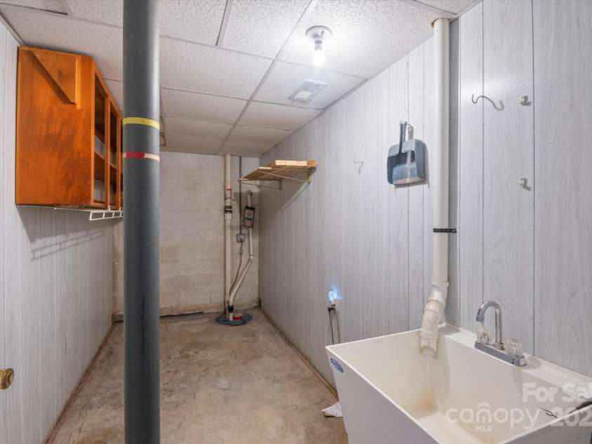 89 Quiet Pond Lane, Pisgah Forest, NC 28768.  MLS# CAR4303095, YatesRealty ID 3012. 