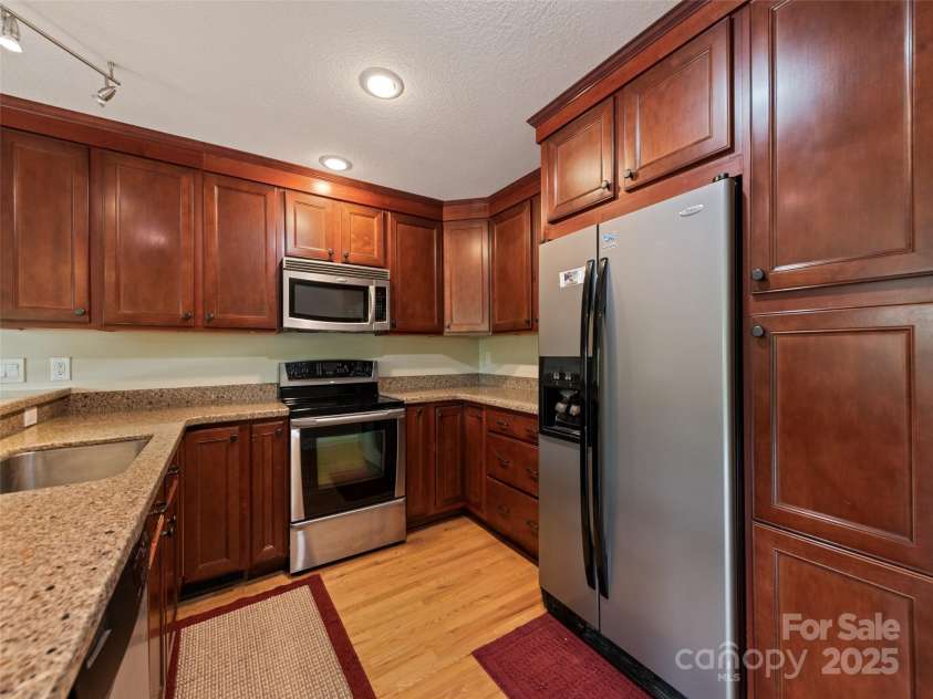 234 Bird Creek Drive, Waynesville, NC 28786.  MLS# CAR4243040, YatesRealty ID 30120. 