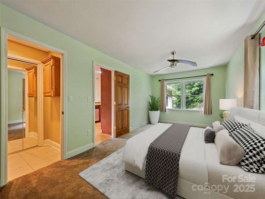234 Bird Creek Drive, Waynesville, NC 28786.  MLS# CAR4243040, YatesRealty ID 30120. 