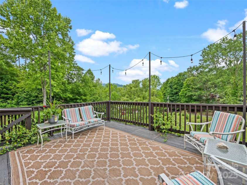 234 Bird Creek Drive, Waynesville, NC 28786.  MLS# CAR4243040, YatesRealty ID 30120. 