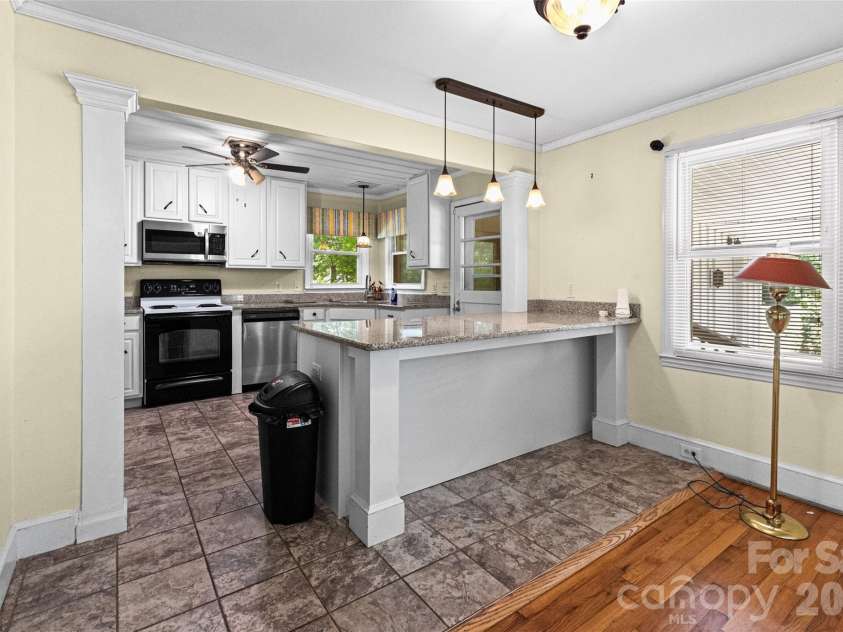 1024 Woodland Drive, Rock Hill, SC 29732.  MLS# CAR4384176, YatesRealty ID 30121. 