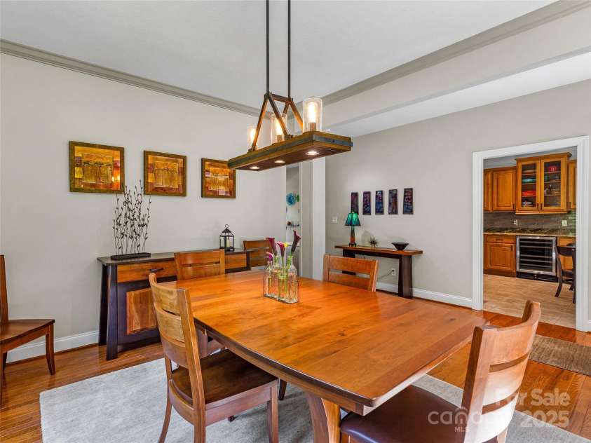 547 Pinnacle Peak Lane, Flat Rock, NC 28731.  MLS# CAR4287057, YatesRealty ID 30121. 