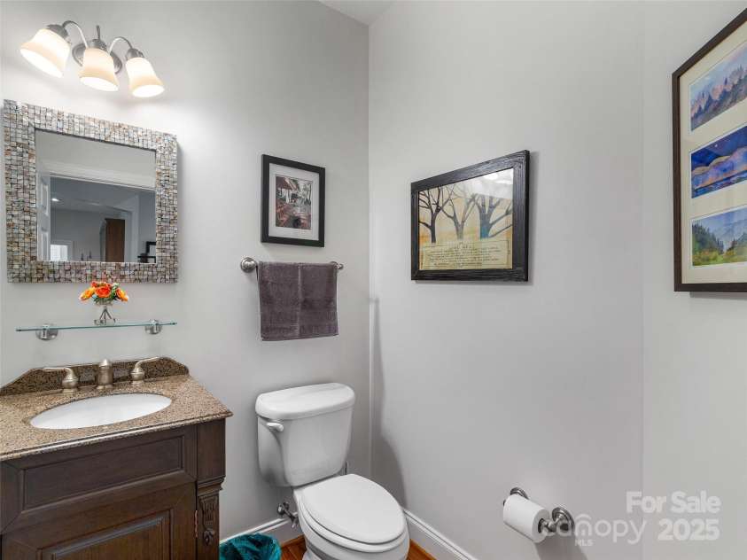 547 Pinnacle Peak Lane, Flat Rock, NC 28731.  MLS# CAR4287057, YatesRealty ID 30121. 