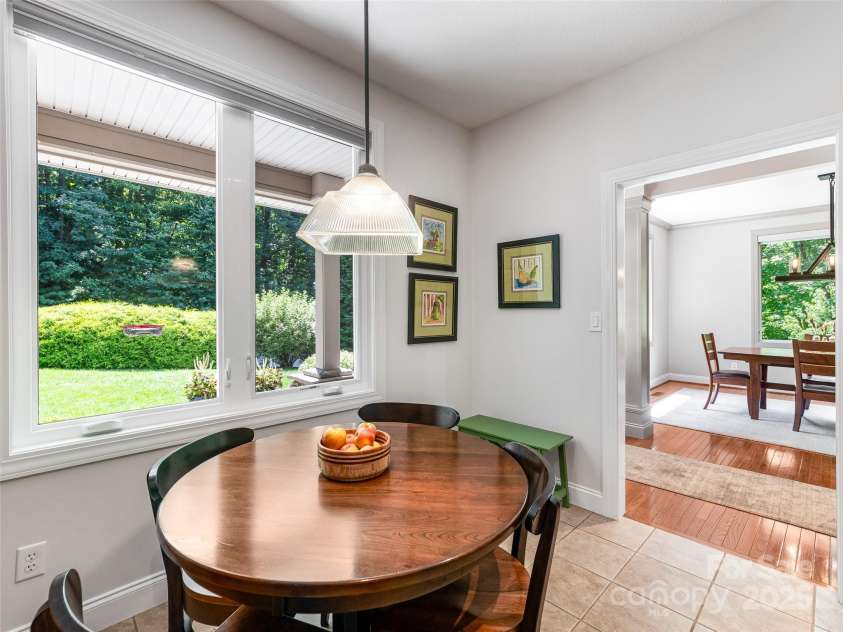 547 Pinnacle Peak Lane, Flat Rock, NC 28731.  MLS# CAR4287057, YatesRealty ID 30121. 
