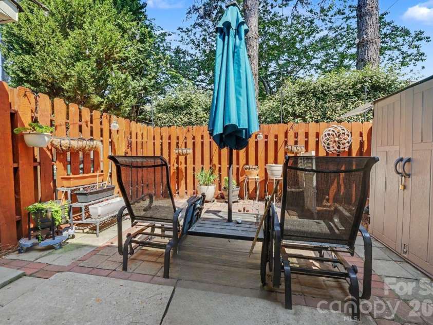 11629 Boxer Lane, Charlotte, NC 28269.  MLS# CAR4376110, YatesRealty ID 30122. 