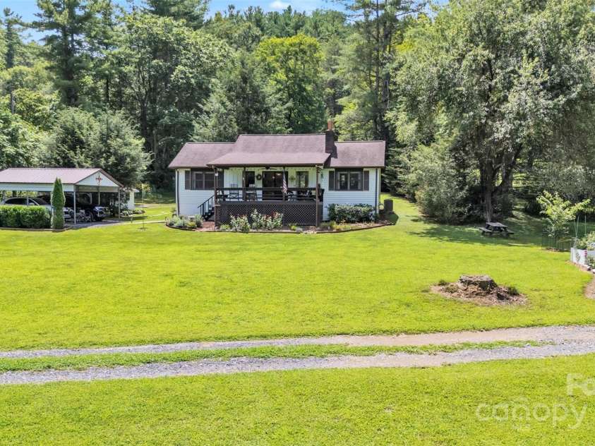 275 River Lane, West Jefferson, NC 28694.  MLS# CAR4285973, YatesRealty ID 30122. 