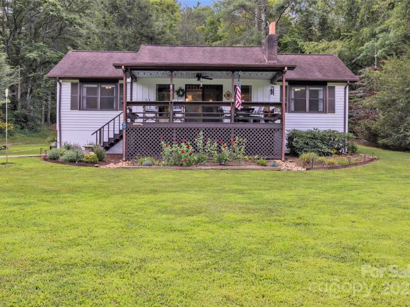 275 River Lane, West Jefferson, NC 28694.  MLS# CAR4285973, YatesRealty ID 30122. 