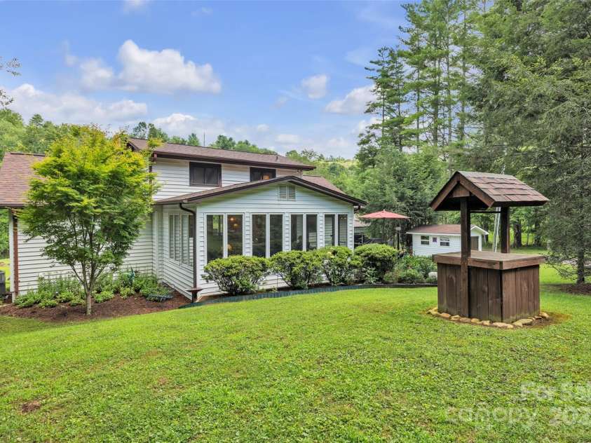 275 River Lane, West Jefferson, NC 28694.  MLS# CAR4285973, YatesRealty ID 30122. 