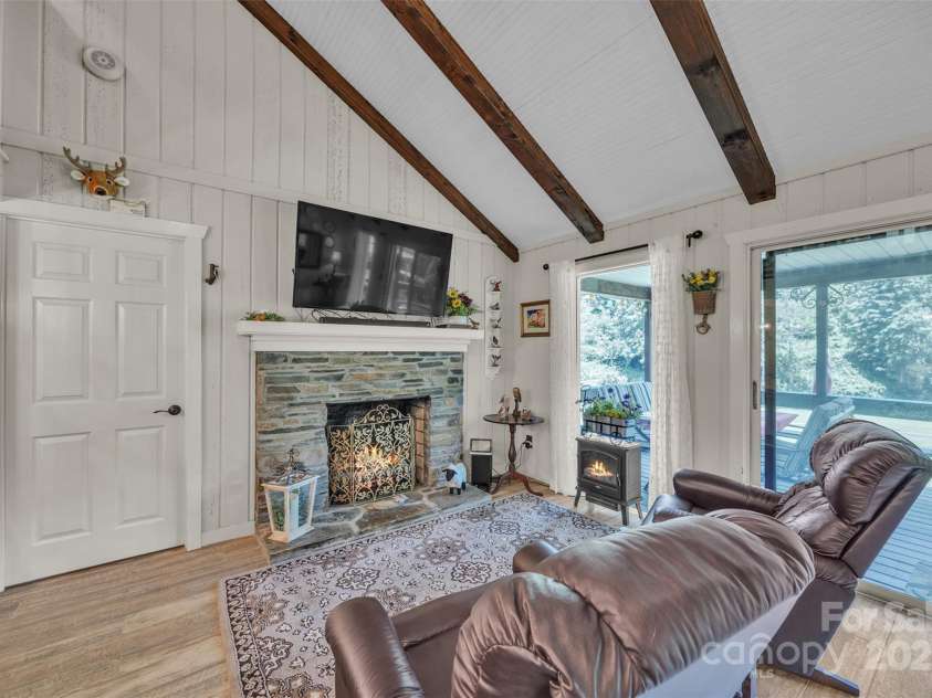 275 River Lane, West Jefferson, NC 28694.  MLS# CAR4285973, YatesRealty ID 30122. 