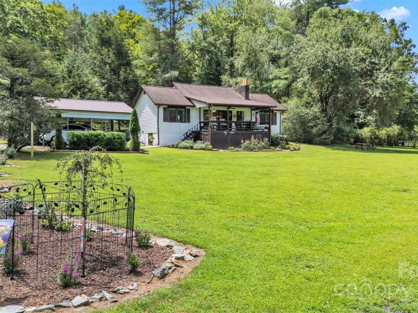 275 River Lane, West Jefferson, NC 28694.  MLS# CAR4285973, YatesRealty ID 30122. 