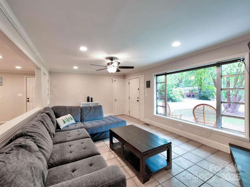 228 Parkwood Drive, Concord, NC 28027.  MLS# CAR4282049, YatesRealty ID 30123. 