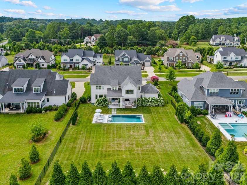 11113 Benjamin Smith Avenue, Huntersville, NC 28078.  MLS# CAR4388067, YatesRealty ID 30125. 