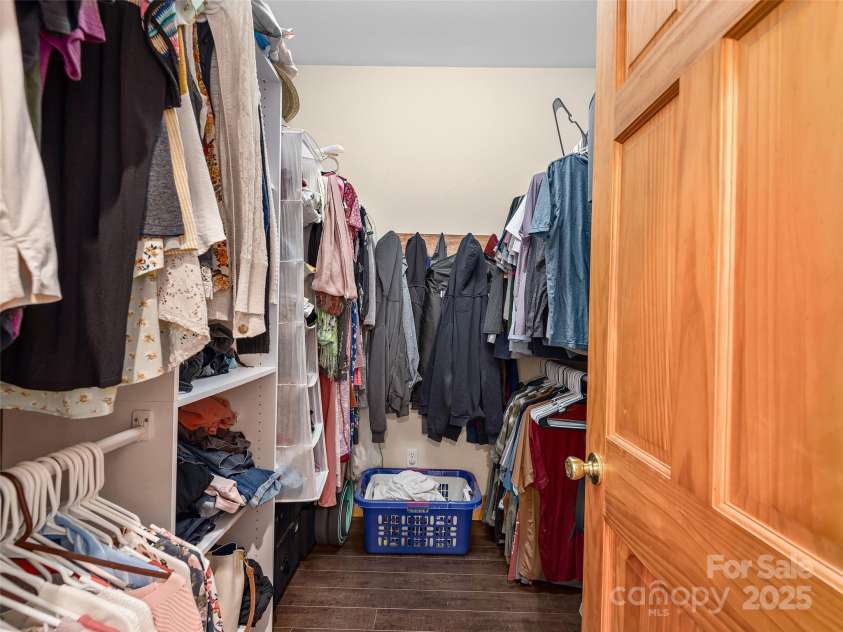 264 Charming Lane, Hendersonville, NC 28792.  MLS# CAR4283133, YatesRealty ID 30126. Primary Closet