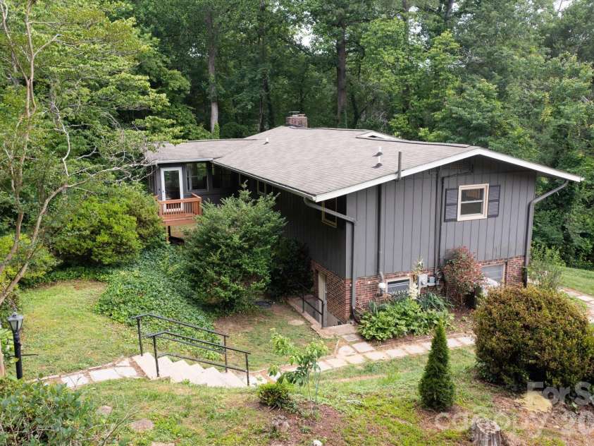 132 Whisperwood Circle, Hendersonville, NC 28791.  MLS# CAR4378747, YatesRealty ID 30127. View from Street
