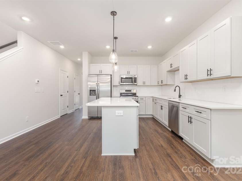 3727 Davis Avenue, Charlotte, NC 28208.  MLS# CAR4307974, YatesRealty ID 30127. 