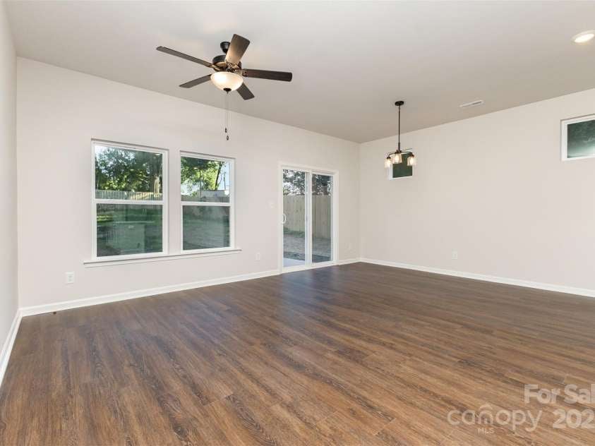 3727 Davis Avenue, Charlotte, NC 28208.  MLS# CAR4307974, YatesRealty ID 30127. 