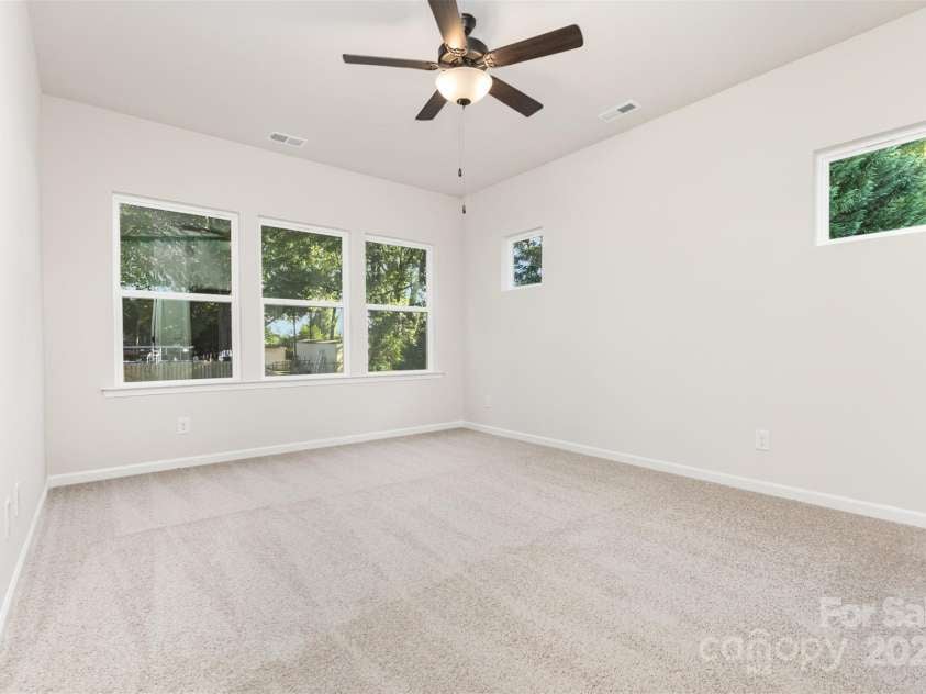 3727 Davis Avenue, Charlotte, NC 28208.  MLS# CAR4307974, YatesRealty ID 30127. 