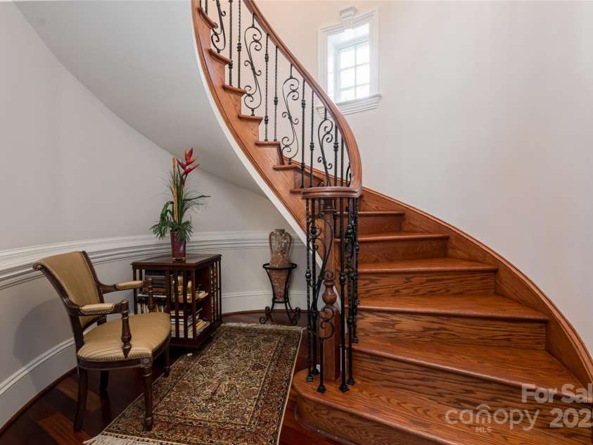 1006 Coves Pheasant Court, Biltmore Lake, NC 28715.  MLS# CAR4286227, YatesRealty ID 30128. 