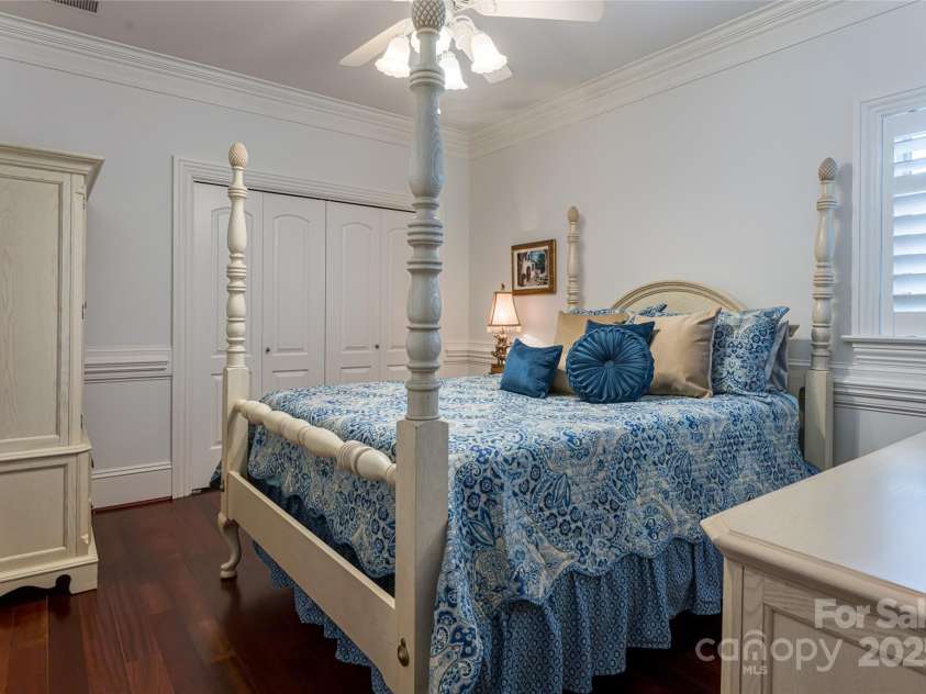 1006 Coves Pheasant Court, Biltmore Lake, NC 28715.  MLS# CAR4286227, YatesRealty ID 30128. 