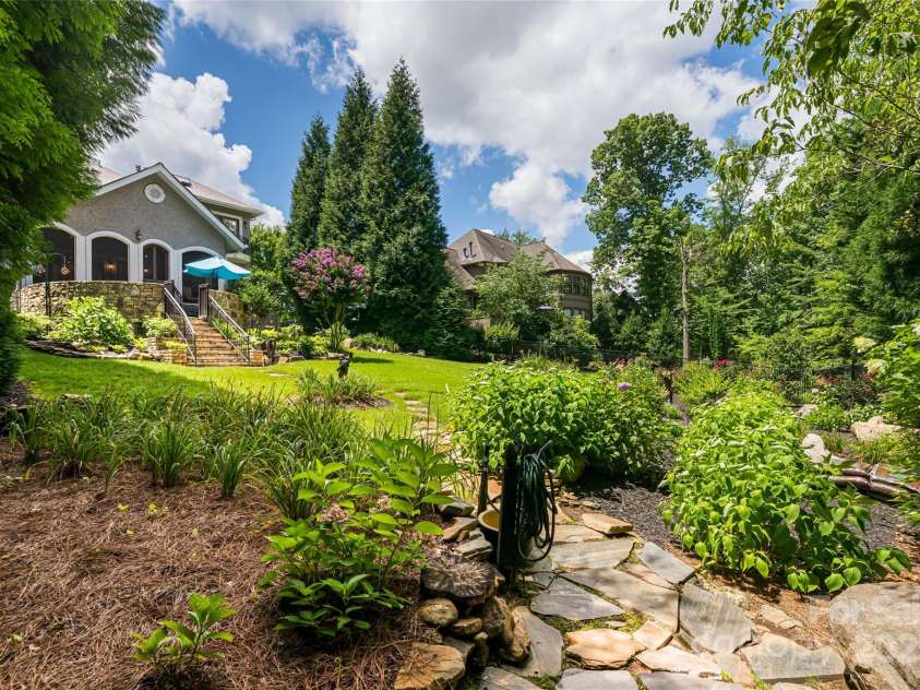 1006 Coves Pheasant Court, Biltmore Lake, NC 28715.  MLS# CAR4286227, YatesRealty ID 30128. 