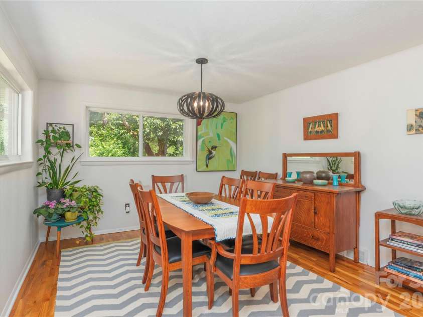 90 Bell Road, Asheville, NC 28805.  MLS# CAR4391079, YatesRealty ID 30128. 