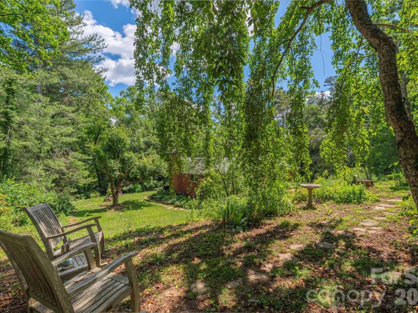 90 Bell Road, Asheville, NC 28805.  MLS# CAR4391079, YatesRealty ID 30128. 