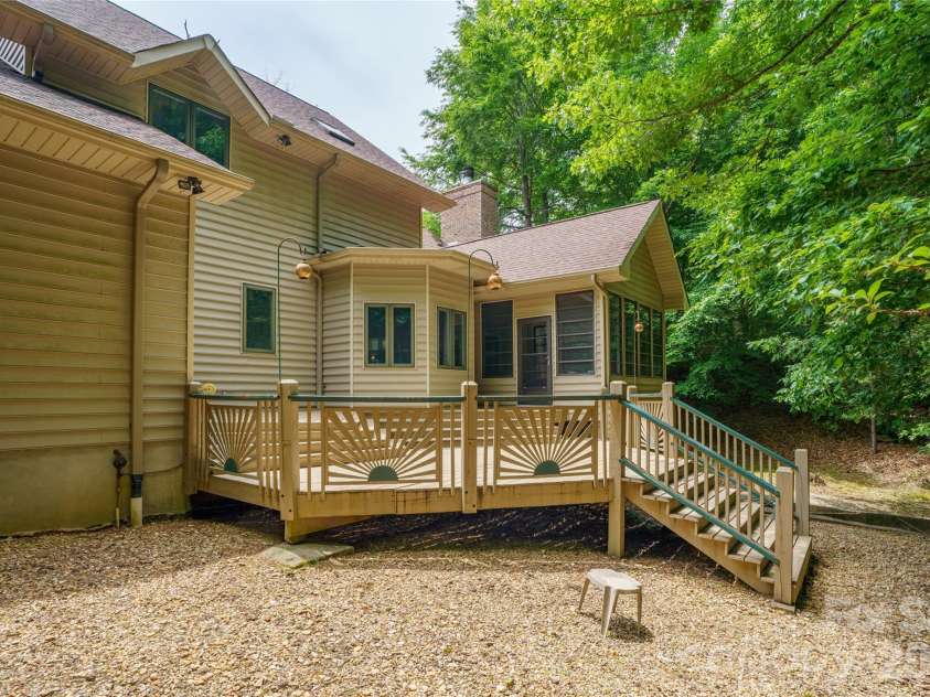 136 Rumbling Bald Road, Lake Lure, NC 28746.  MLS# CAR4393328, YatesRealty ID 30129. Back deck