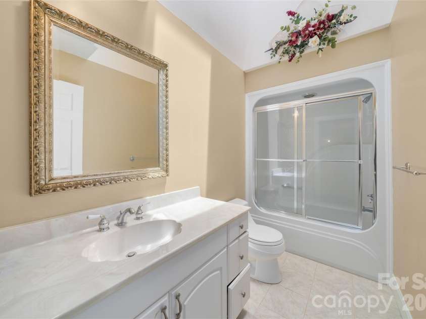 136 Rumbling Bald Road, Lake Lure, NC 28746.  MLS# CAR4393328, YatesRealty ID 30129. Upper full bath