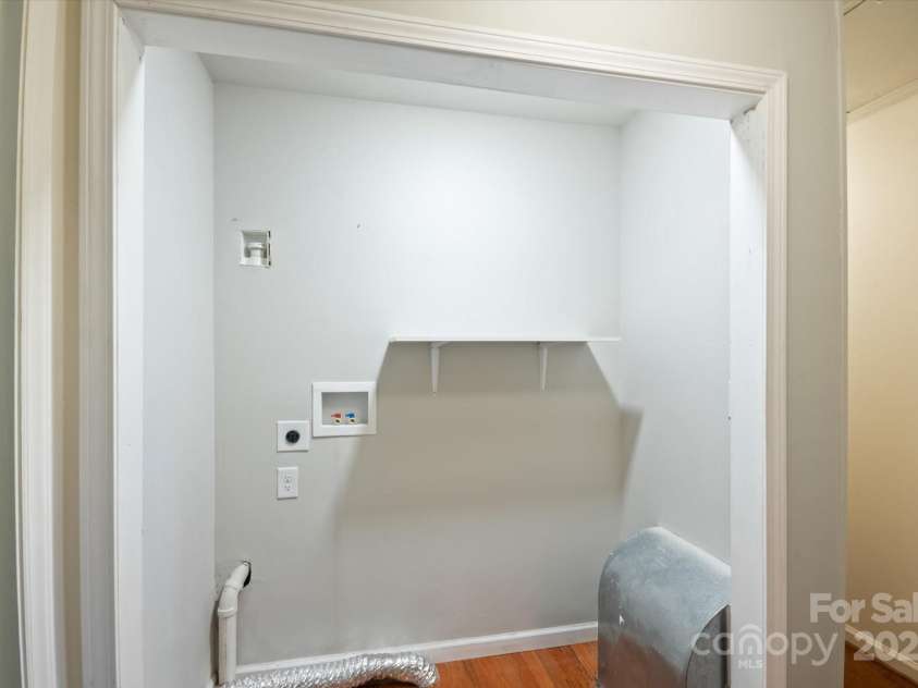 196 Broadview Circle, Brevard, NC 28712.  MLS# CAR4303235, YatesRealty ID 3013. 
